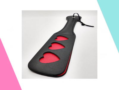 FUSTA ECOCUERO CON CORAZONES ROJOS