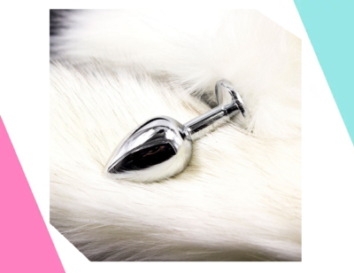 COLA DE ZORRO BLANCO CON PLUG DE METAL 45 CM - Imagen 2