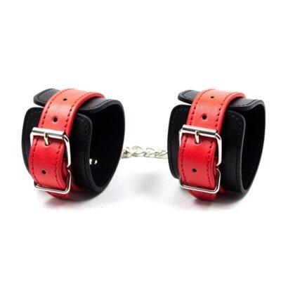 RED ROOM ESPOSAS CON CADENA